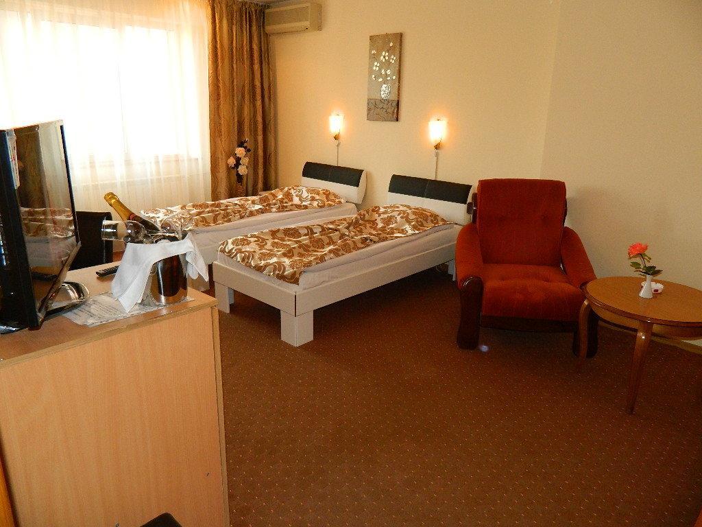 Dalin Hotel Bucharest Exterior photo